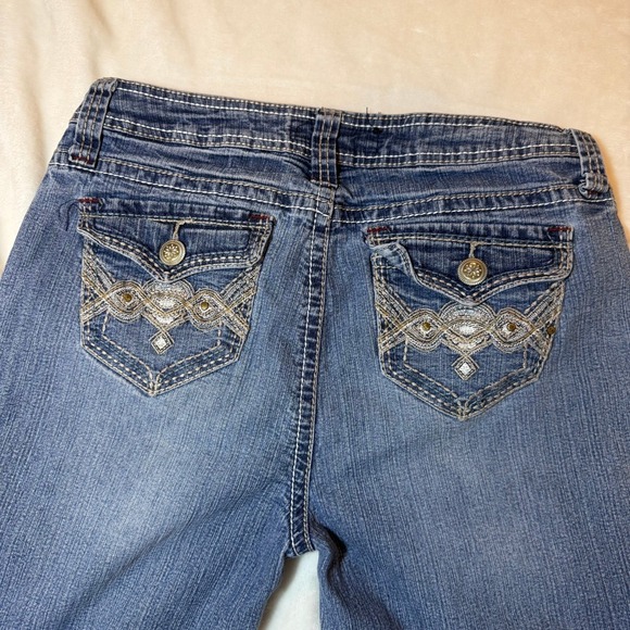 Cato Womens Blue Wash Embellished Pocket Capri Cropped Jeans - Picture 6 of 6